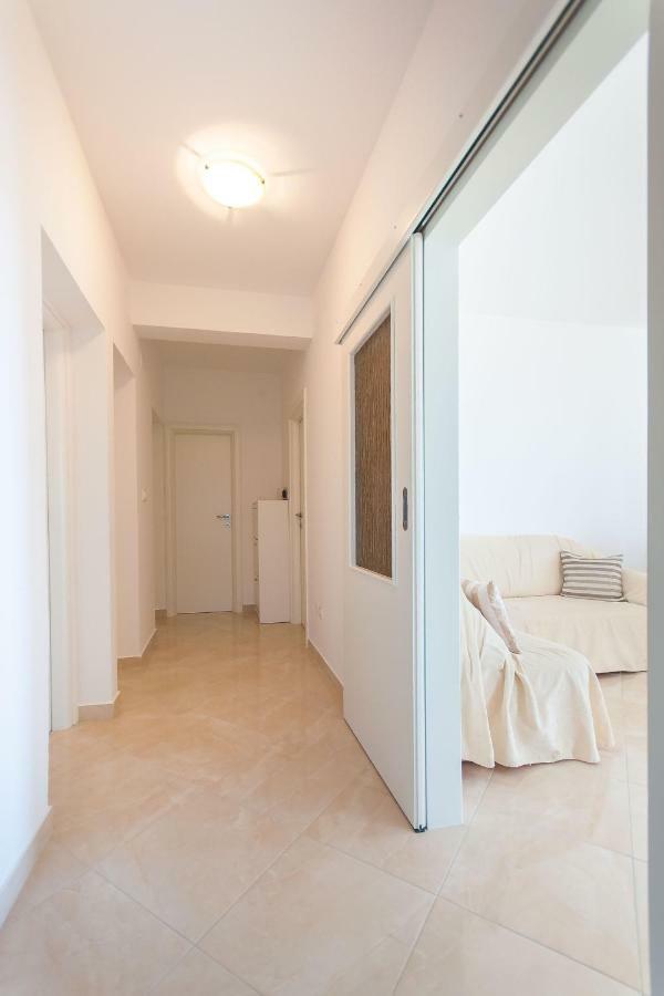 אומיס Apartment Ines מראה חיצוני תמונה