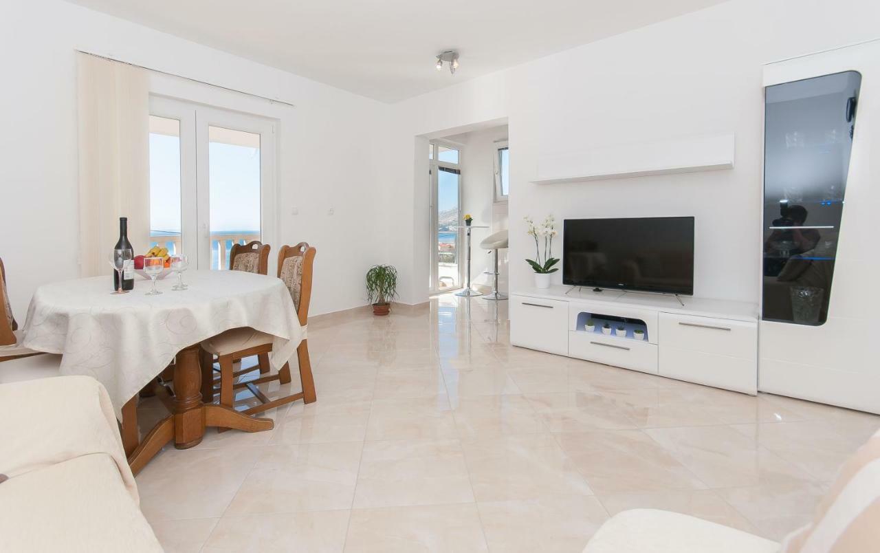 אומיס Apartment Ines מראה חיצוני תמונה