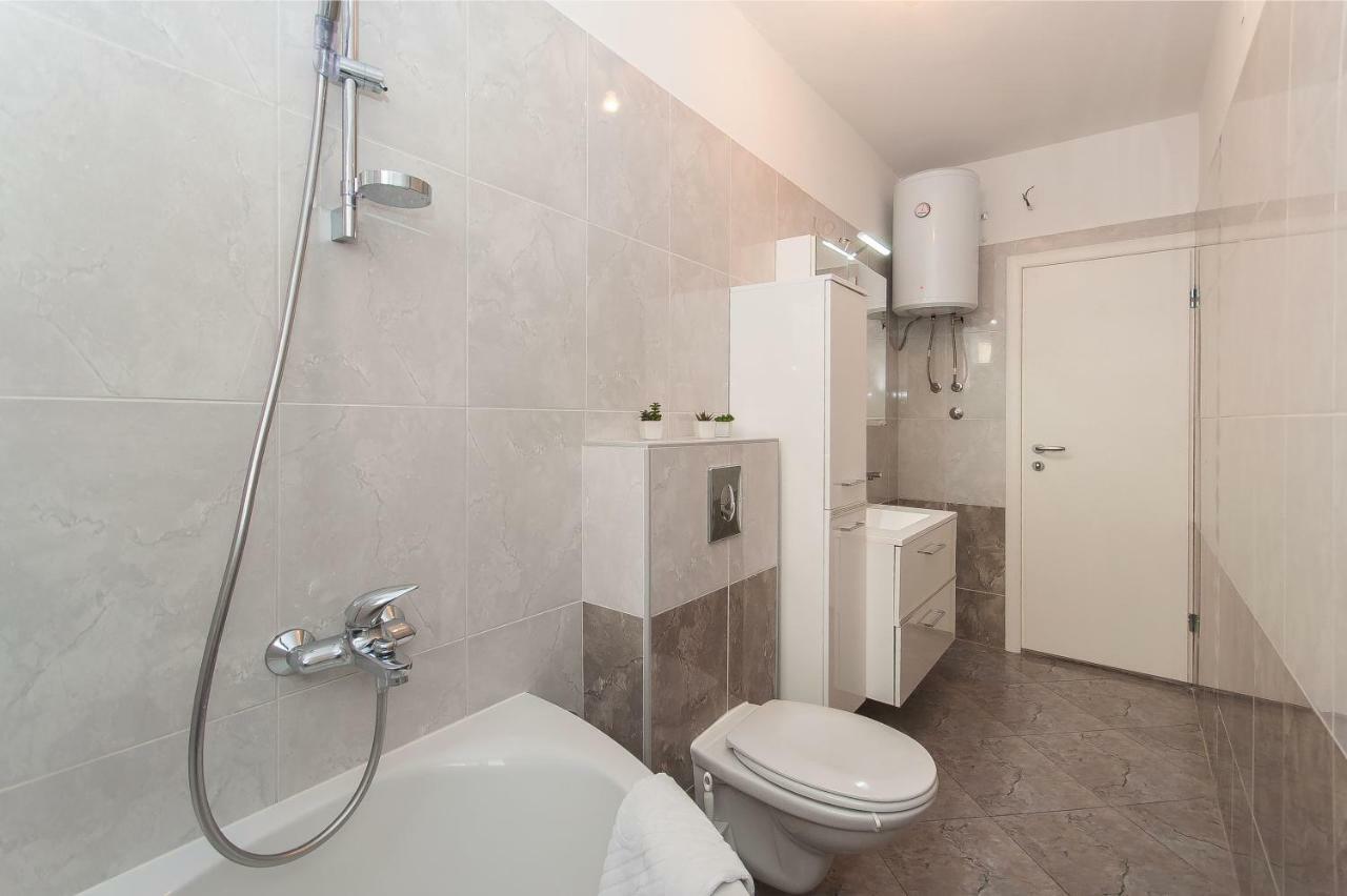 אומיס Apartment Ines מראה חיצוני תמונה